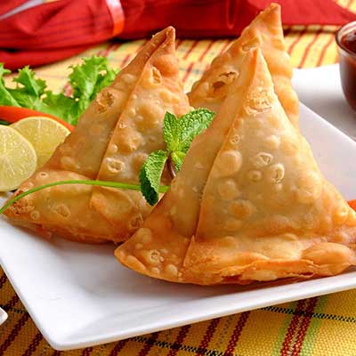 Vegetable Samosa (2 Pieces)